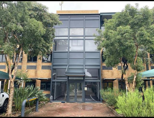 BUSINESS PROPERTY TO RENT IN LOUWLARDIA